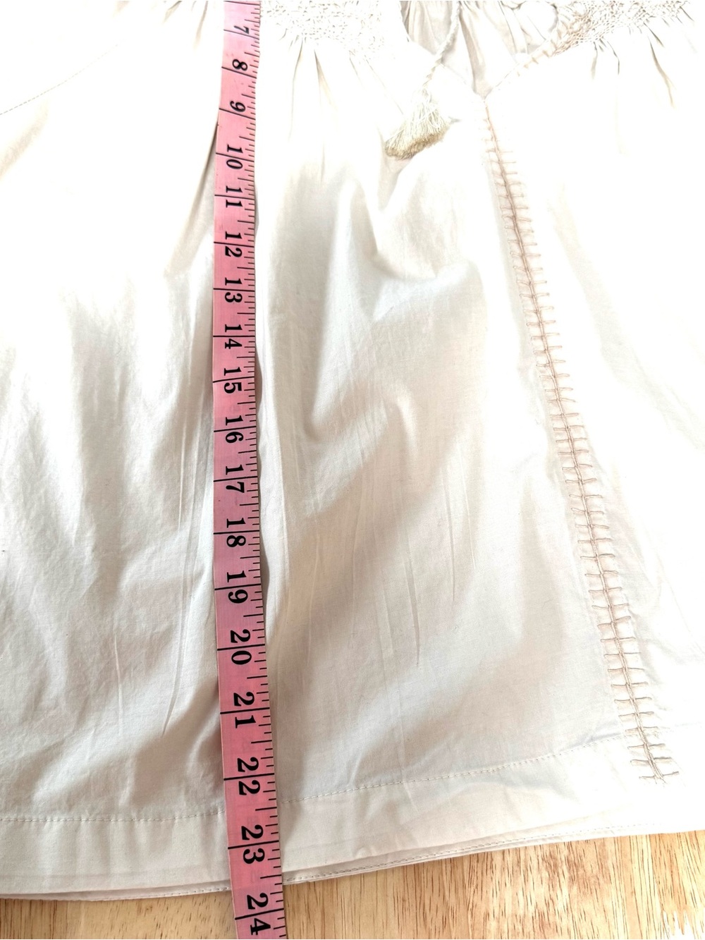 Evereve Smocked Peasant Blouse Cream Poplin Tassel Balloon Sleeve M - Picture 10 of 10
